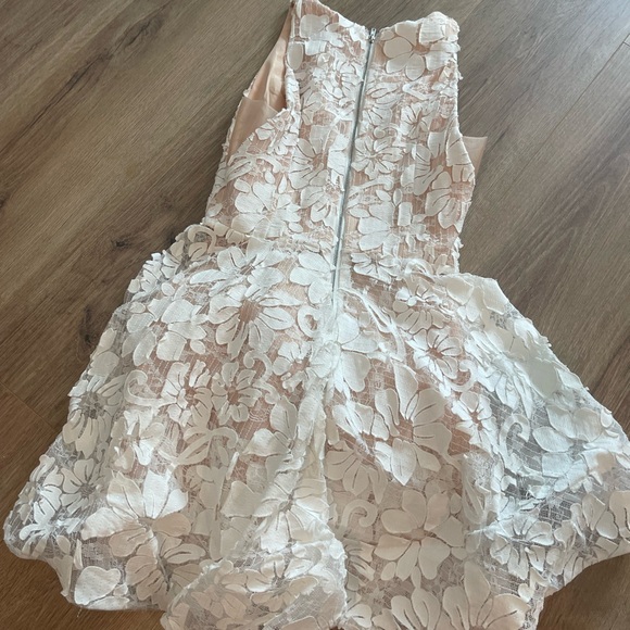 Luxel Dress - Picture 4 of 7